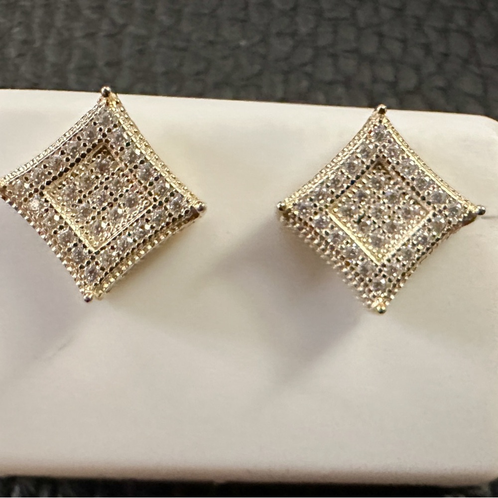 Elegant Gold and Moissanite Earrings